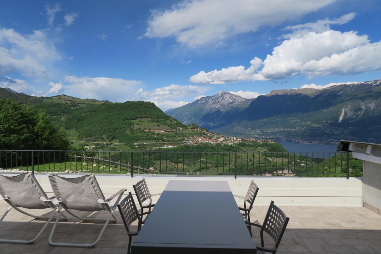 Oasi Da Vinci Aparthotel ติญญาเล ภายนอก รูปภาพ