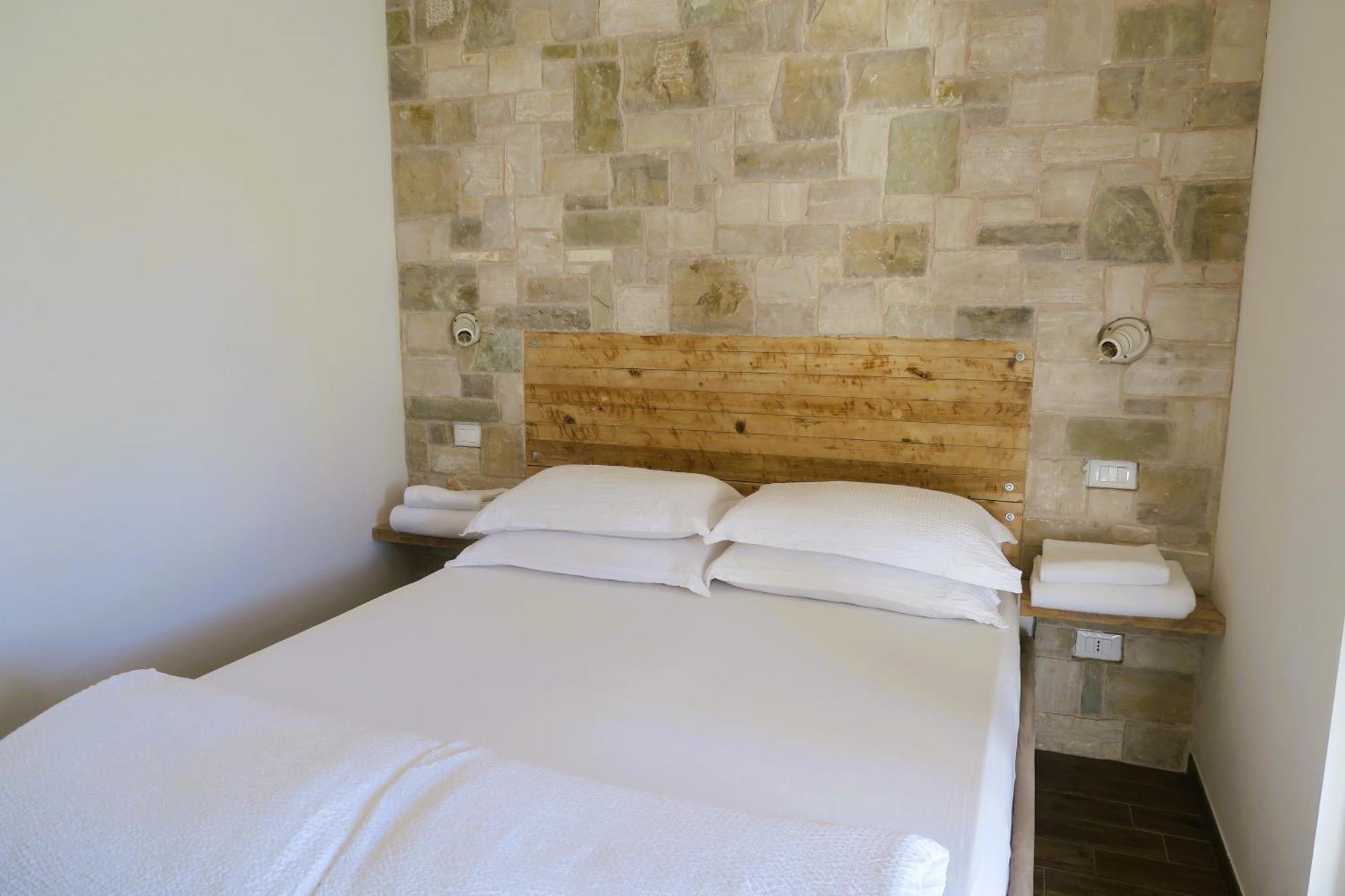 Oasi Da Vinci Aparthotel ติญญาเล ภายนอก รูปภาพ