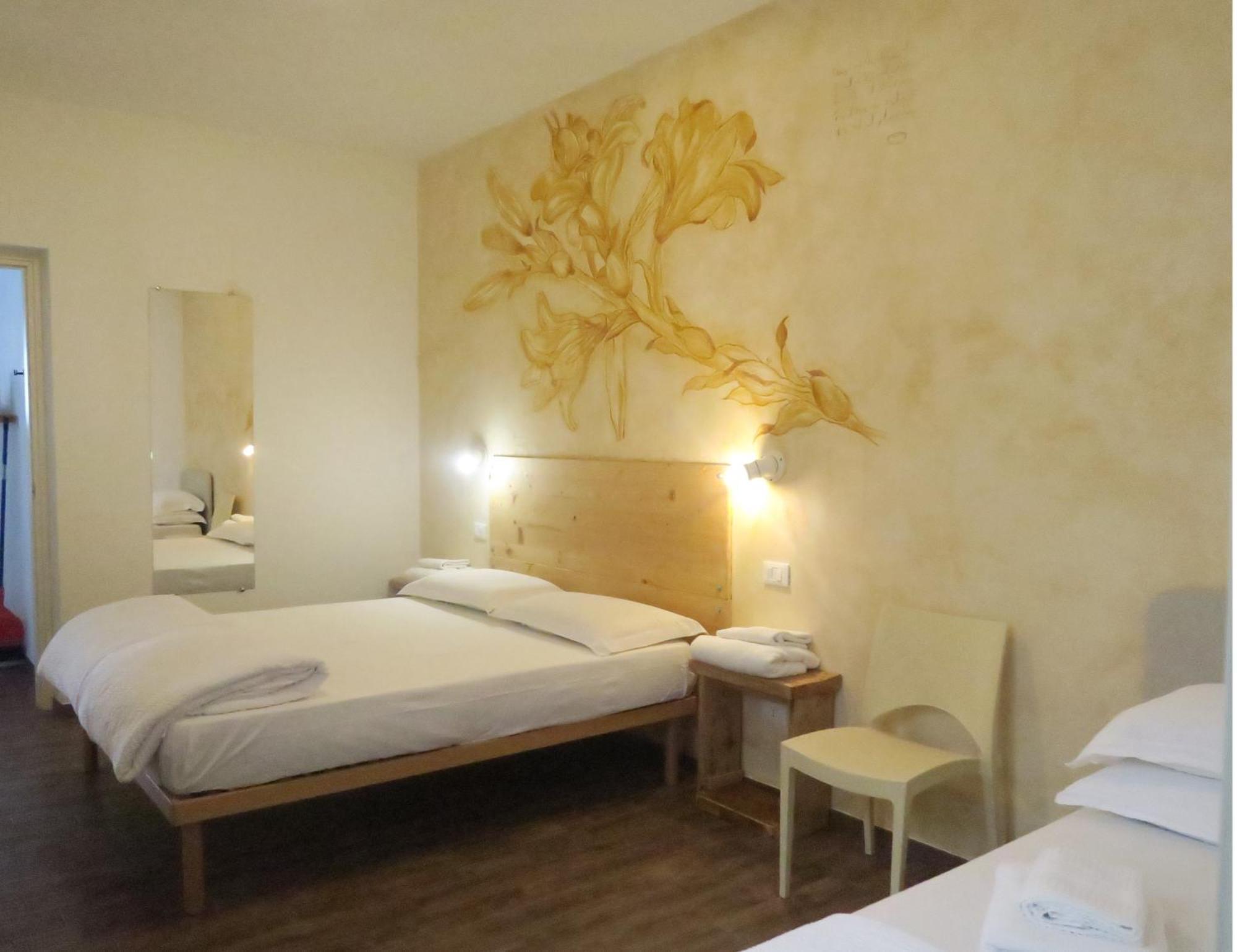 Oasi Da Vinci Aparthotel ติญญาเล ภายนอก รูปภาพ