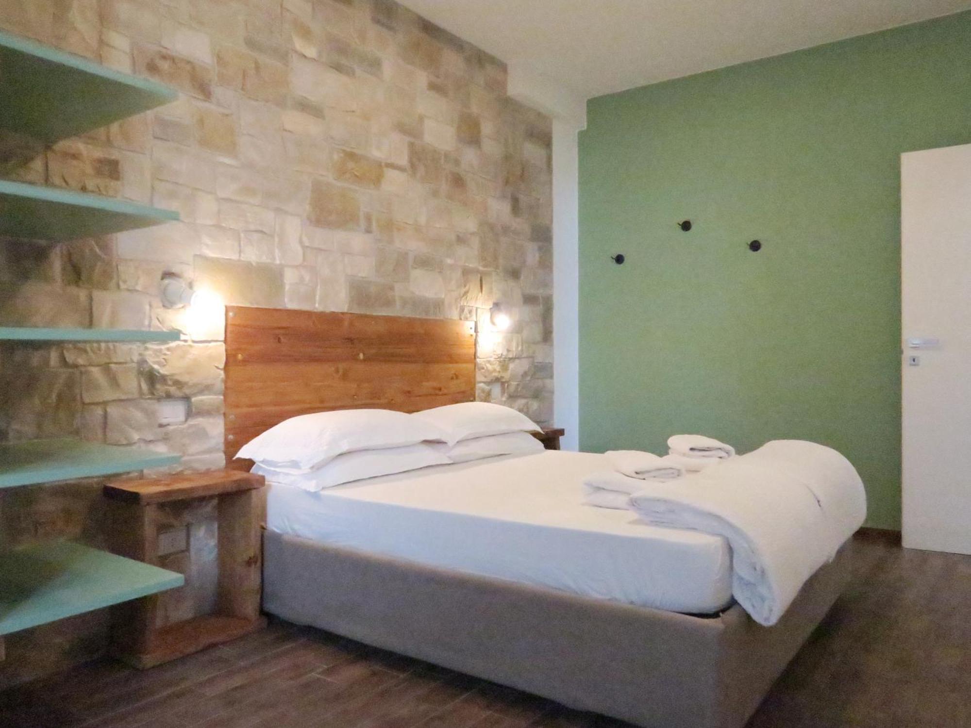 Oasi Da Vinci Aparthotel ติญญาเล ภายนอก รูปภาพ